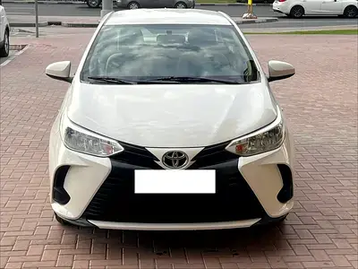Toyota Yaris White: Tổng Quan Về Mẫu Xe Hạng B Đang Gây Chú Ý