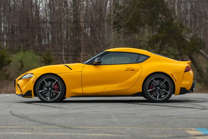 Toyota Z Là Gì? Tổng Quan Chi Tiết Về Mẫu Xe Thể Thao Huyền Thoại