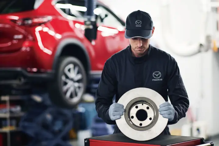 Tư Vấn Kỹ Thuật Mazda Phú Mỹ Hưng: Hướng Dẫn Chăm Sóc Xe Toàn Diện