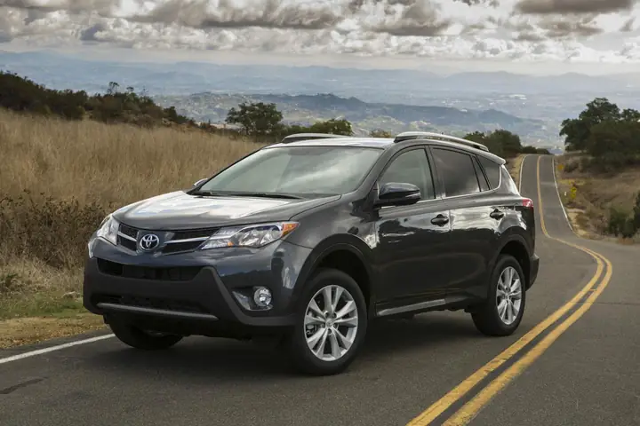 Hướng Dẫn Mua Used Toyota : Những Điều Cần Biết