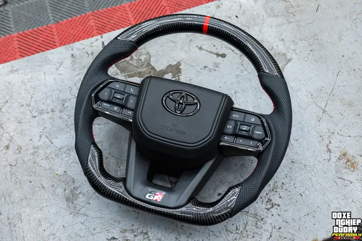 Vô Lăng Toyota: Tất Cả Những Điều Cần Biết