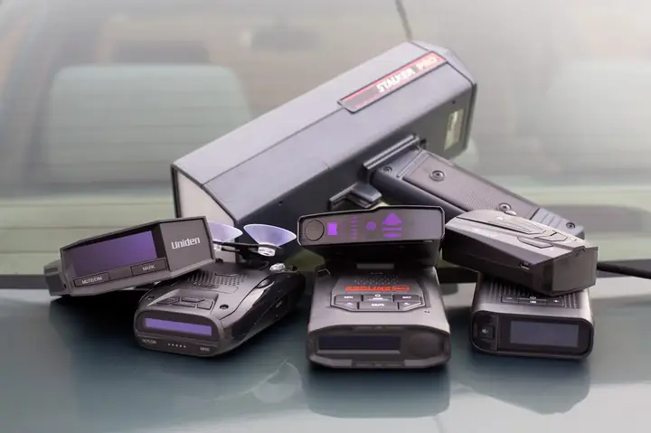 Radar Detector Tốt Nhất Cho Mazda 5: Hướng Dẫn Chi Tiết Cho Người Lái Xe