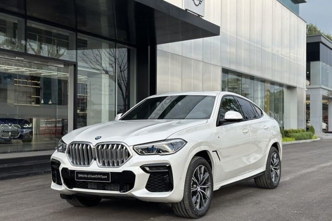 xe bmw 5 chỗ