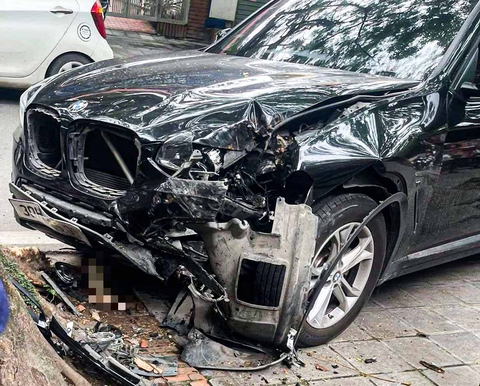 xe bmw gây tai nạn - Hình 2