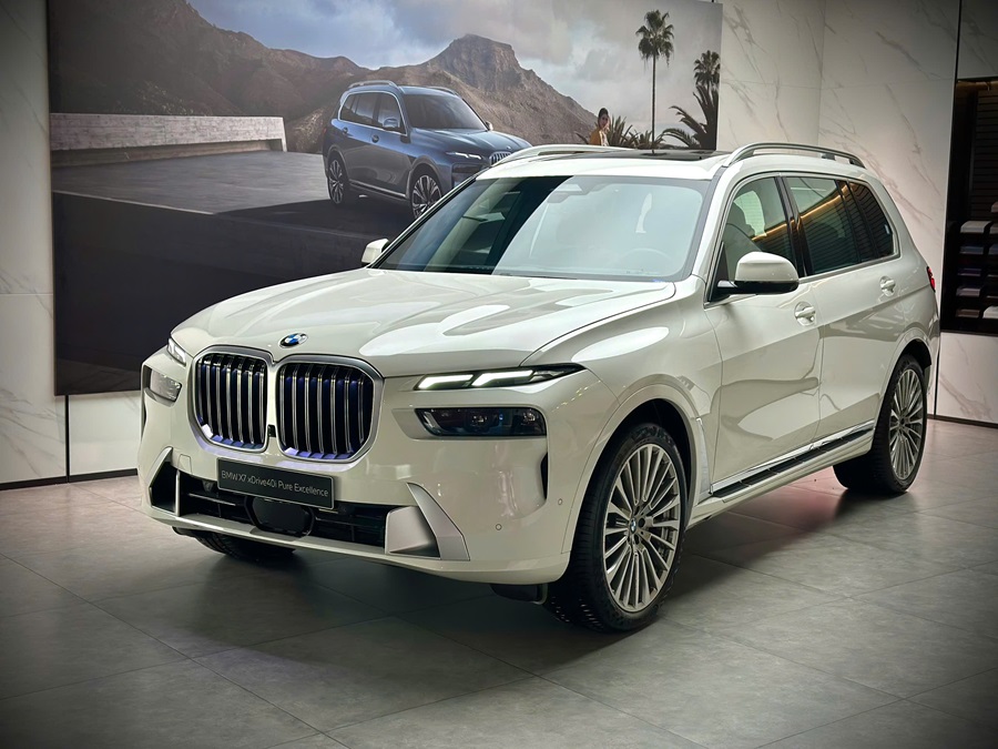 BMW X7: Đỉnh Cao SUV Hạng Sang – Đánh Giá Chi Tiết Từ A Đến Z 4 xe bmw x7 - Hình 2