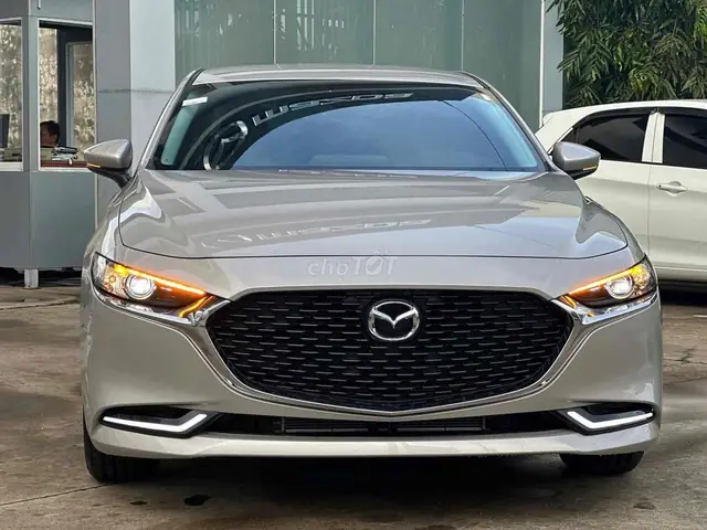 Xe Mazda 3 2019 Màu Xám: Đánh Giá Chi Tiết & Cập Nhật Mới Nhất