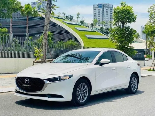 Xe Mazda 3 Ăn Xăng Như Thế Nào: Đánh Giá Chi Tiết Và So Sánh