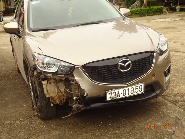Xe Mazda Gặp Tai Nạn Ở Giao Thủy: Nguyên Nhân, Hậu Quả Và Cách Phòng Tránh