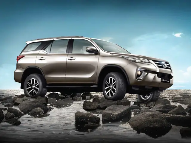 Xe Toyota Fortuner – Tổng Quan Chi Tiết Và Những Điểm Cần Biết Xe Toyota Fortuner – Tổng Quan Chi Tiết Và Những Điểm Cần Biết