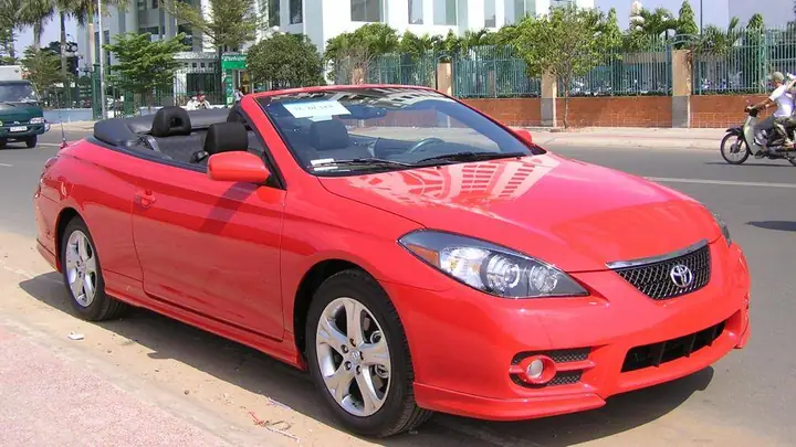 Xe Toyota Solara: Tổng Quan Chi Tiết Về Mẫu Sedan Hạng Trung Của Toyota
