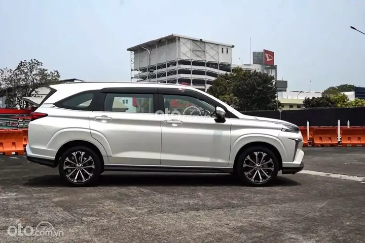 Xe Toyota Veloz: Tất Cả Những Điều Bạn Cần Biết Về Chiếc Xe Gia Đình Đa Dụng Xe Toyota Veloz: Tất Cả Những Điều Bạn Cần Biết Về Chiếc Xe Gia Đình Đa Dụng