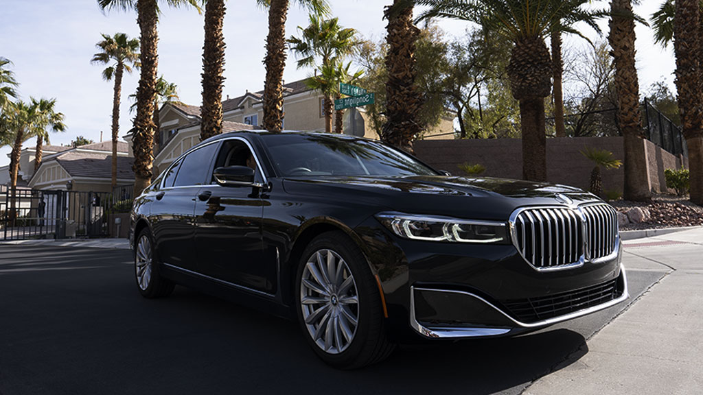 BMW 470i: Sự Thật Về Mẫu Xe Gây Tranh Cãi Và Những Điều Cần Biết 3 bmw 470i - Hình 1