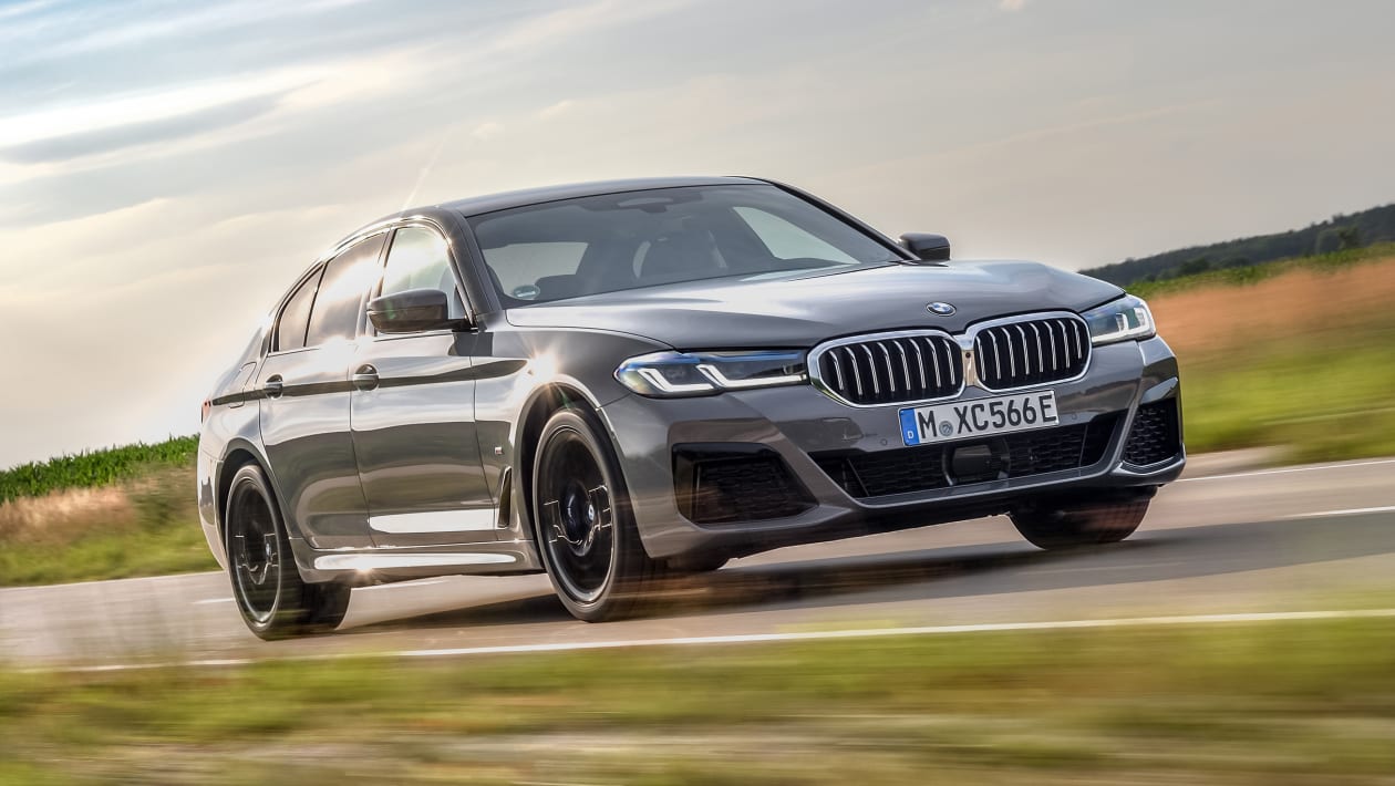 BMW 5 Series Hybrid: Đẳng Cấp Sedan Hạng Sang Kết Hợp Công Nghệ Plug-in Hybrid 3 bmw 5 series hybrid - Hình 2