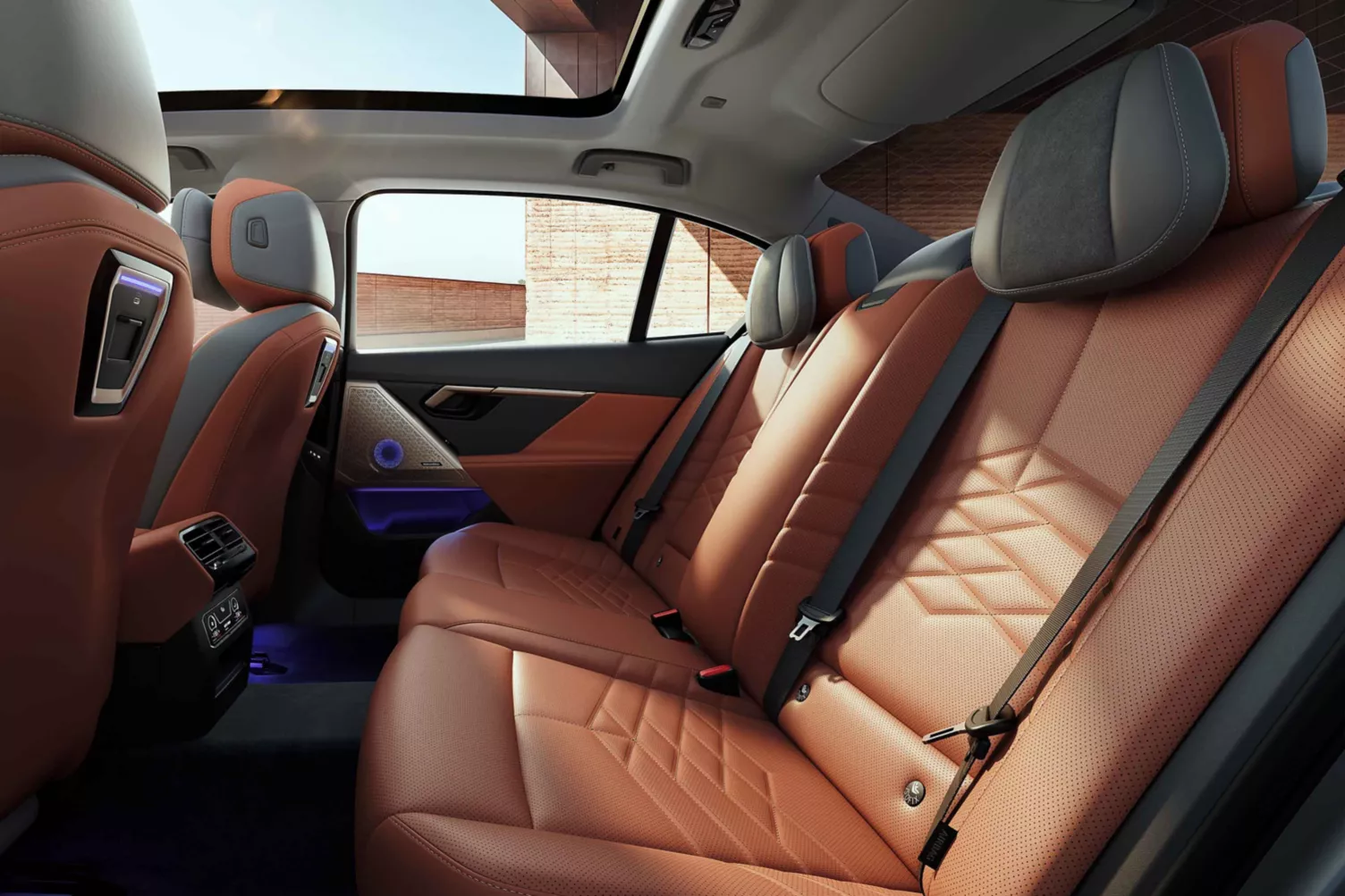 bmw 5 series interior - Hình 3