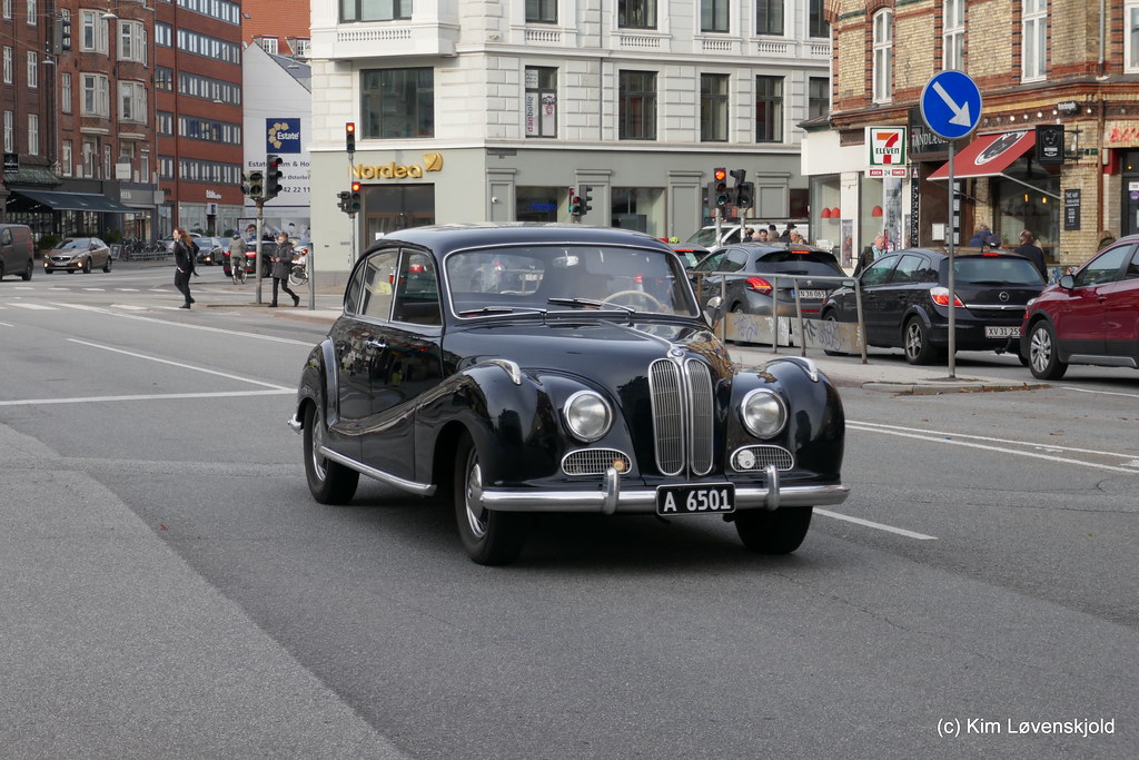 BMW 501a: Giải Mã Mã Số Bí Ẩn Trên Xe BMW – Từ Động Cơ Đến Trang Bị 3 bmw 501a - Hình 2