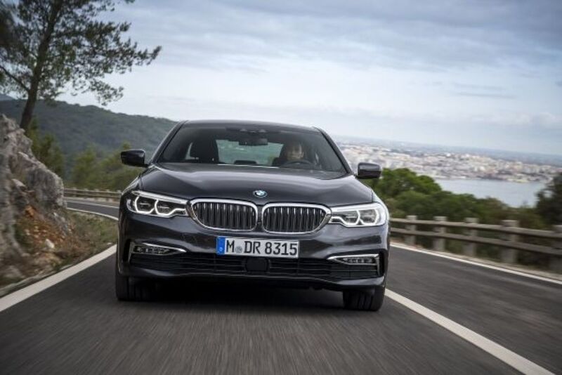 bmw 520i 2017 cũ - Hình 1
