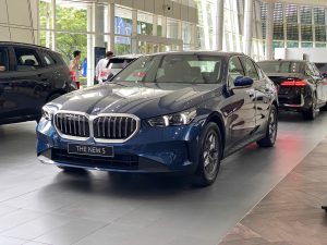 bmw 520i sedan
