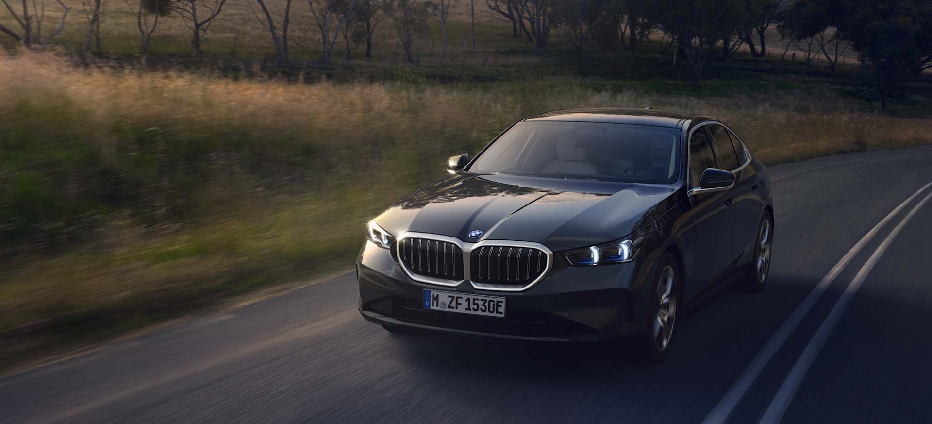 bmw 523i mới - Hình 4