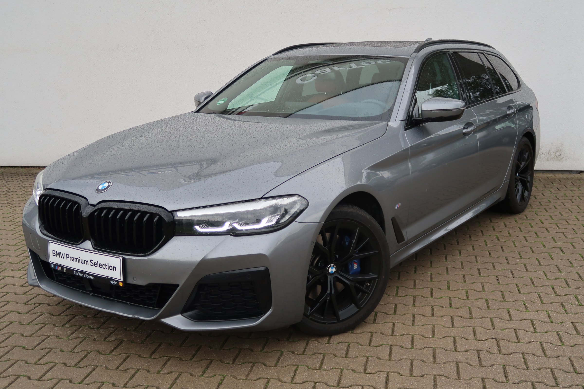 BMW 530i xDrive: Đánh Giá Chi Tiết Sedan Hạng Sang Dẫn Động Bốn Bánh 3 bmw 530i xdrive - Hình 3