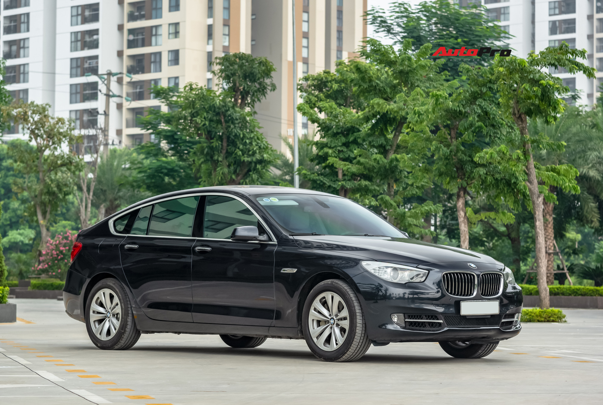 BMW 535i Cũ: Đẳng Cấp Xe Sang Đức Giá Rẻ – Có Nên Mua Năm 2024? 2 bmw 535i cũ - Hình 4