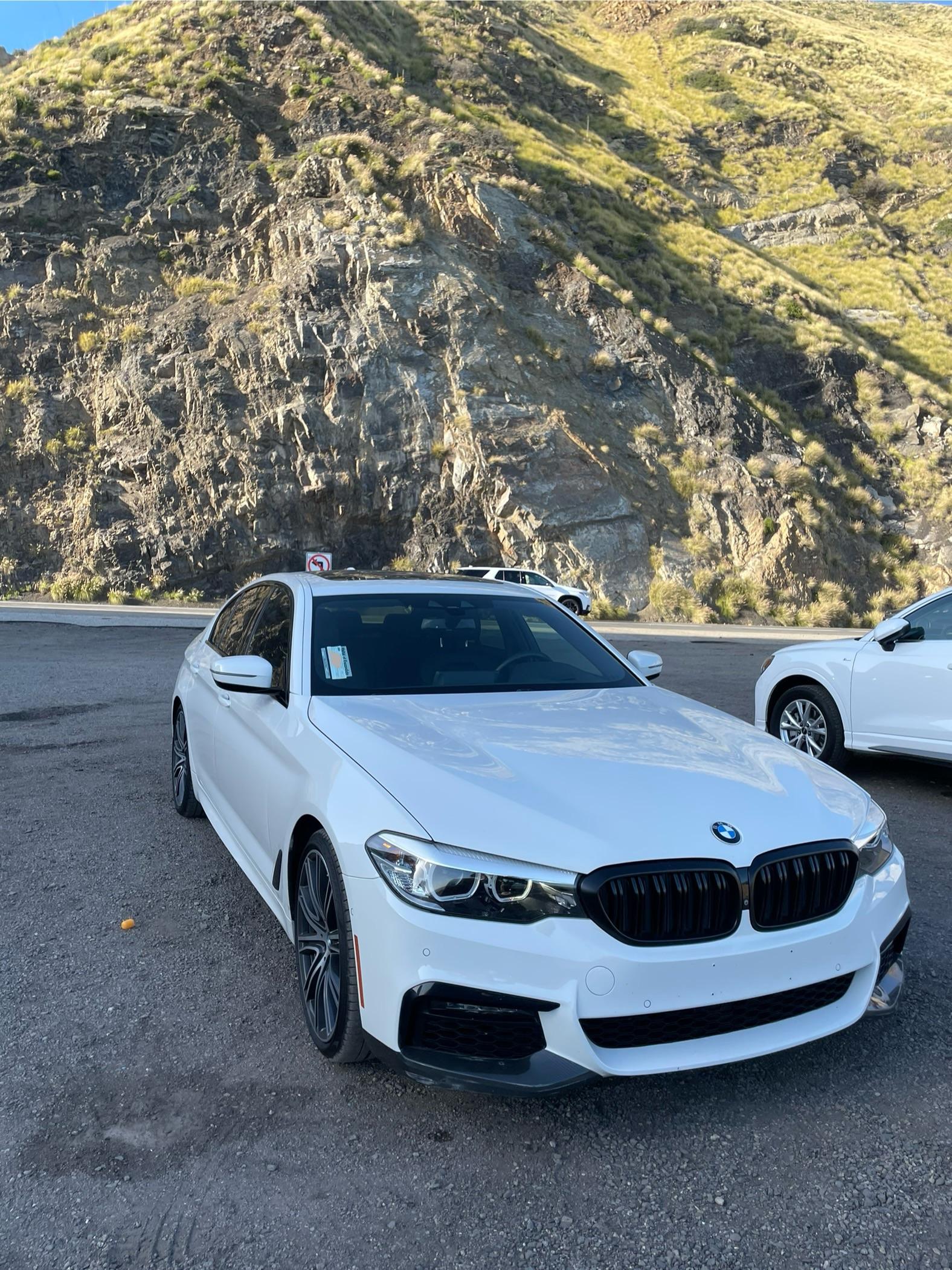 BMW 540i M Sport: Đẳng Cấp Sedan Hạng Sang Pha Trộn Cảm Xúc Thể Thao 1 bmw 540i m sport - Hình 3