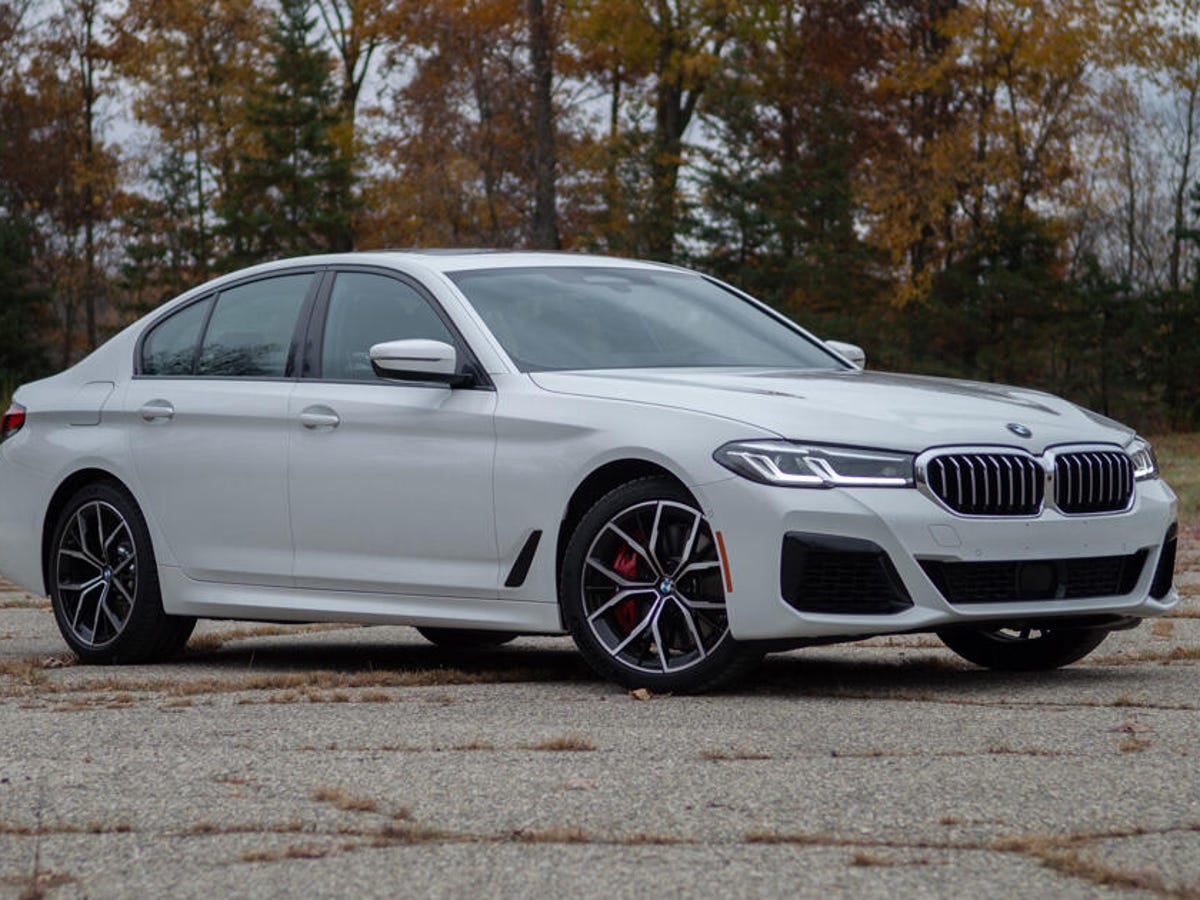 BMW 540i xDrive: Đánh Giá Chi Tiết Sedan Hạng Sang Hiệu Suất Cao Dẫn Động Bốn Bánh 3 bmw 540i xdrive - Hình 2