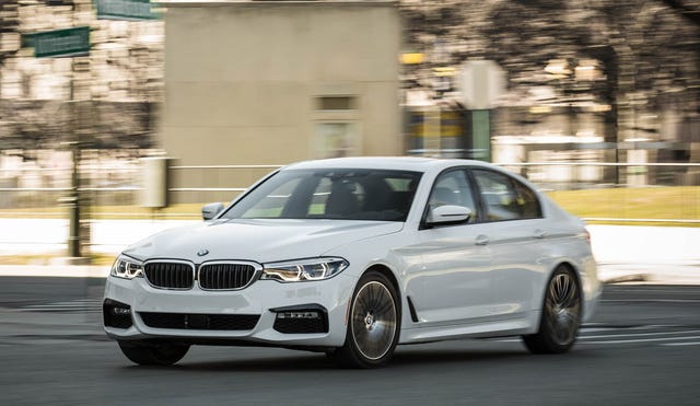 BMW 540i xDrive: Đánh Giá Chi Tiết Sedan Hạng Sang Hiệu Suất Cao Dẫn Động Bốn Bánh 1 bmw 540i xdrive - Hình 4