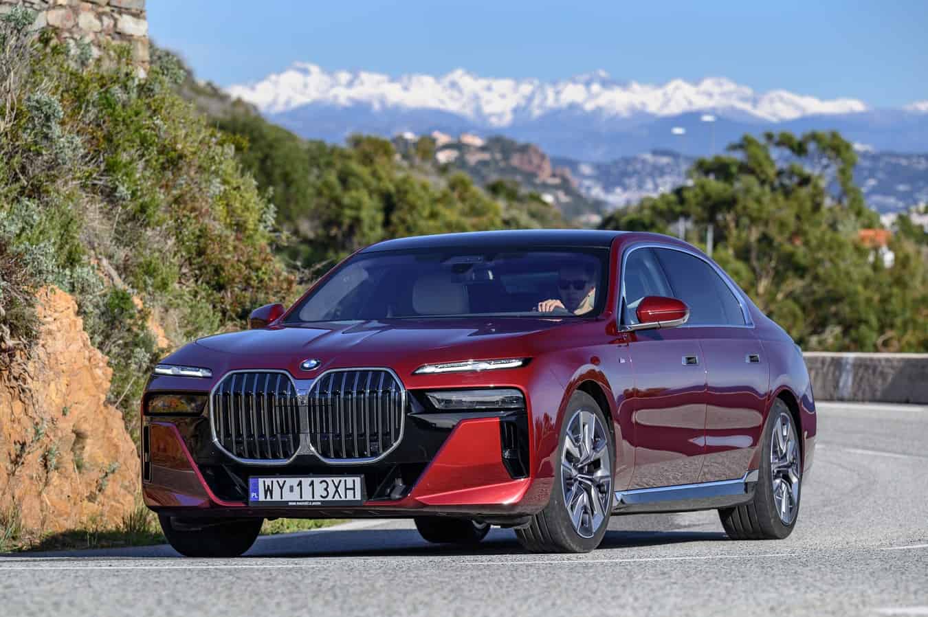 BMW 7 Series LCI: Bản Nâng Cấp Giữa Vòng Đời Của Đỉnh Cao Xa Xỉ 2 bmw 7 series lci - Hình 3