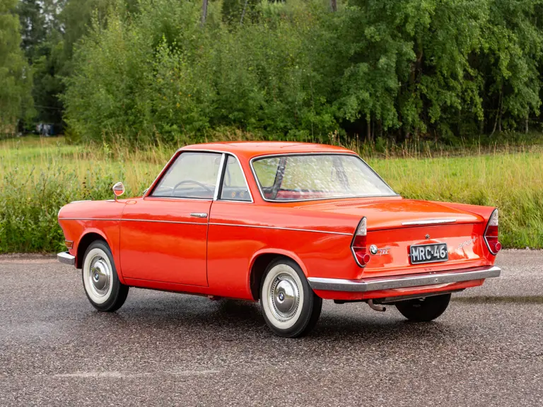 bmw 700 - Hình 2