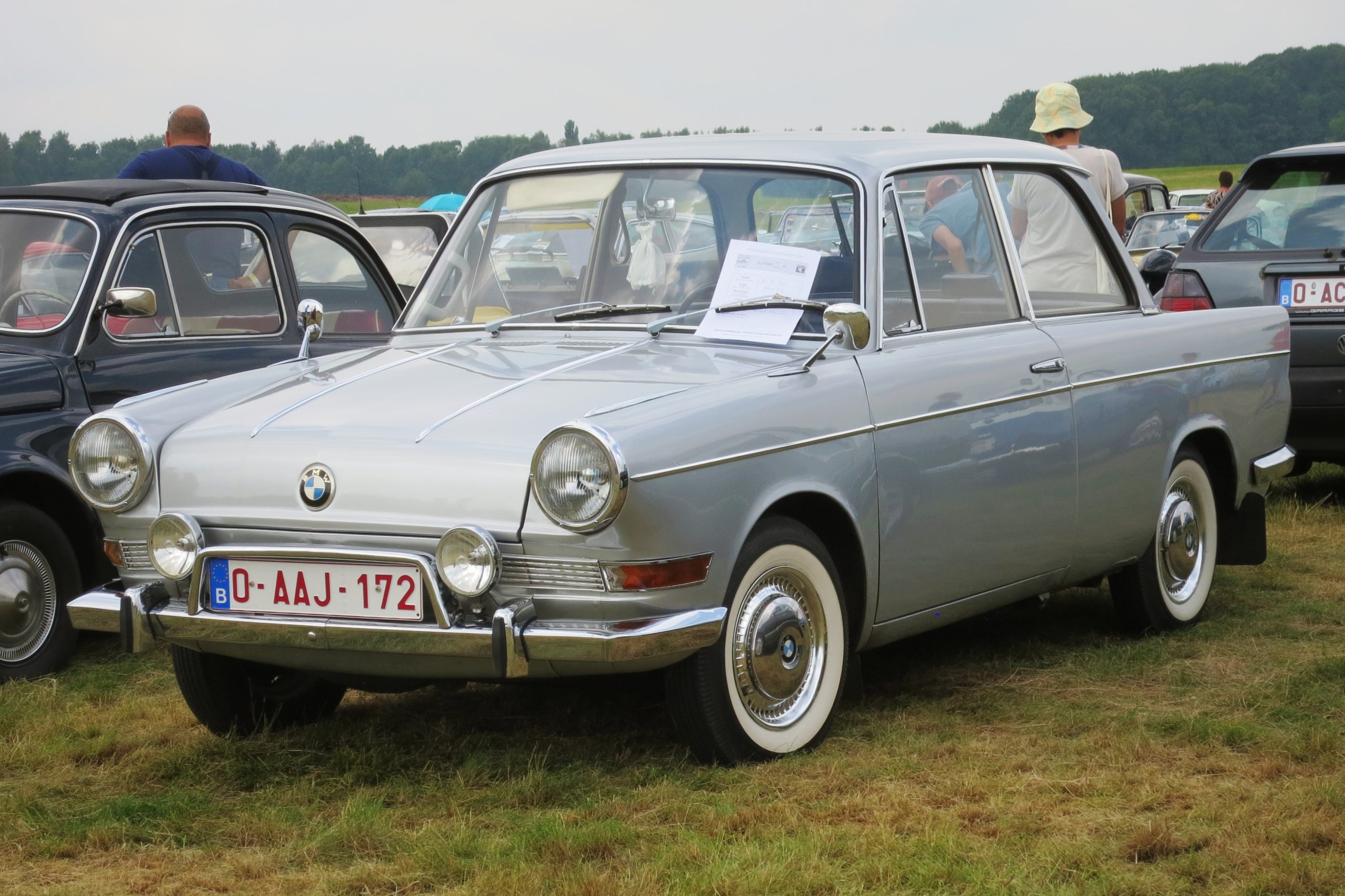 bmw 700 - Hình 1