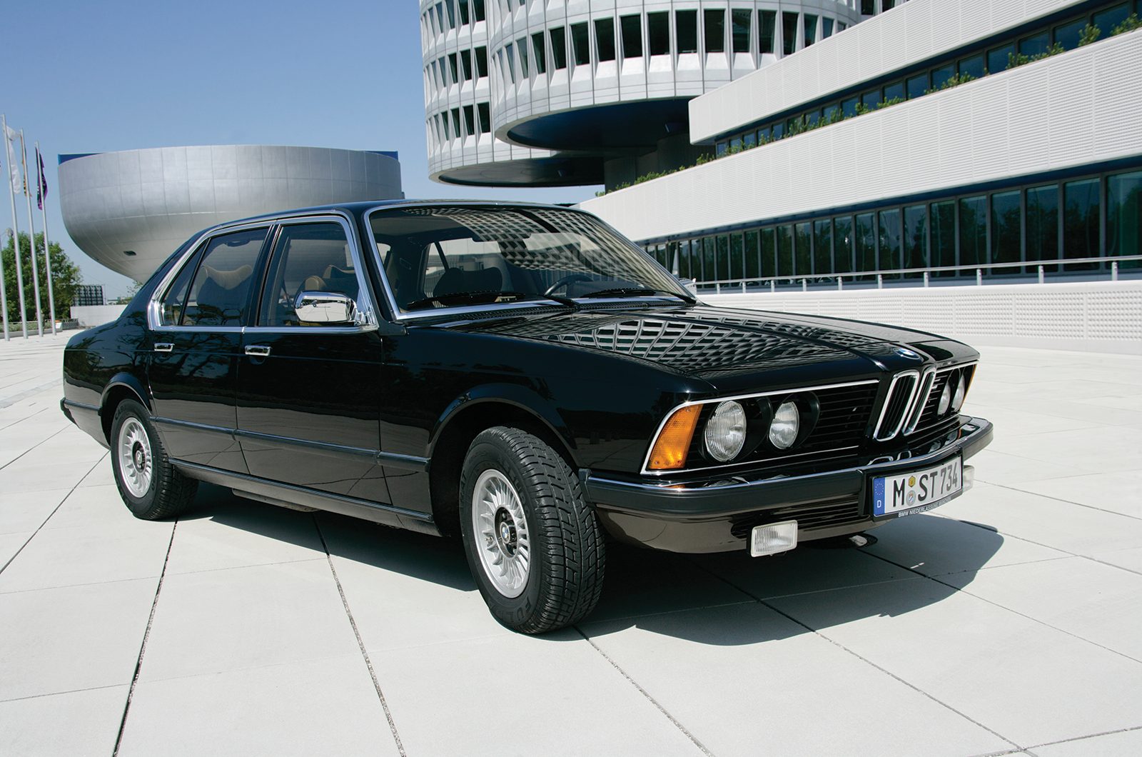 bmw 734 - Hình 3