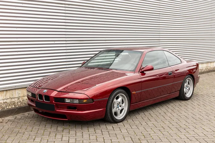bmw 850 csi - Hình 1