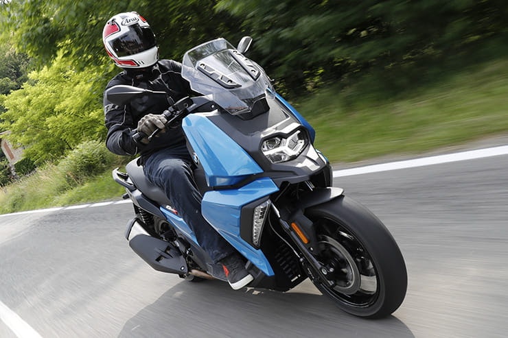 bmw c400x review - Hình 3